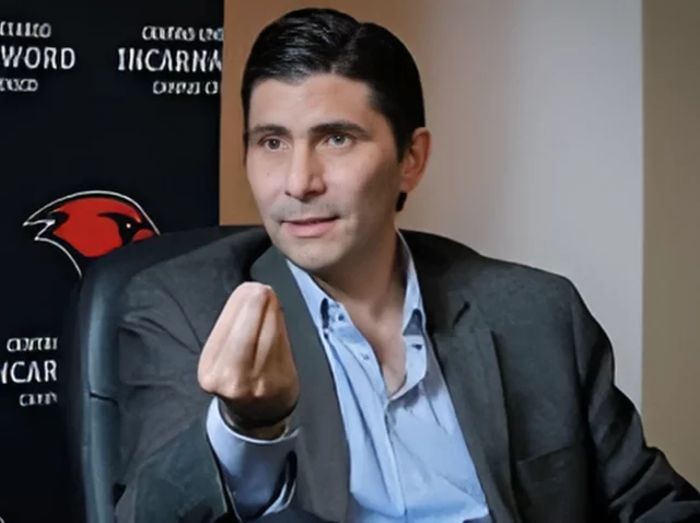 Dr. Jorge Huerta Bleck, conocido como Mr. Monday, dando una conferencia de negocios en México.